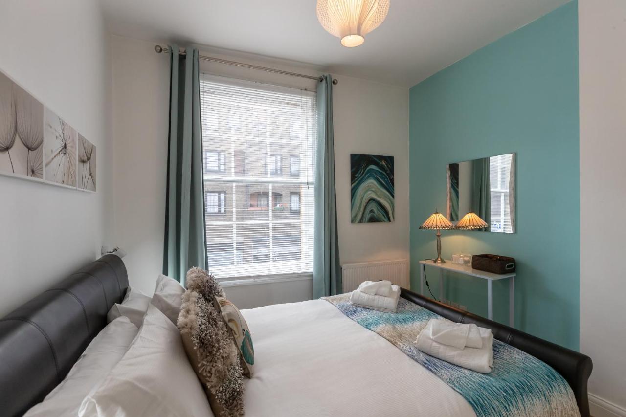 The Wanderlust - 1 Bedroom Apartment L Sleeps 4 With Sofa Bed L Prime Location Plus Free Wifi L Perfect For Business & Leisure Travelers L 15Percent Off Weekly & 20Percent Off Monthly Stays! Londra Dış mekan fotoğraf